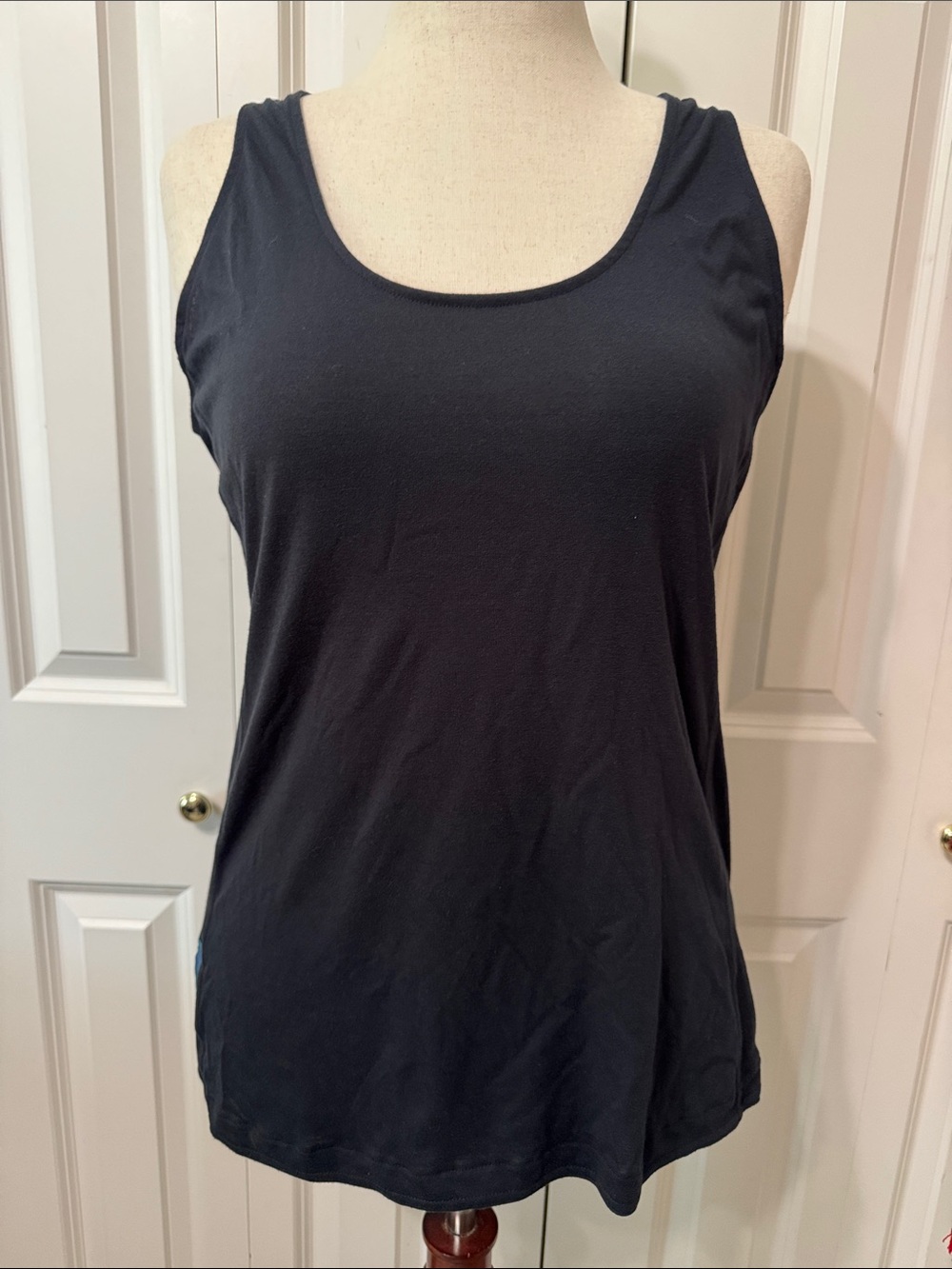 Under Armour Black Scoop Neck Women's Tank